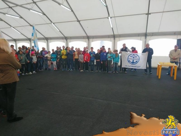 Крымчане получили серебро на первенстве России по парусному спорту среди юниоров (ФОТО) - «Политика Крыма»