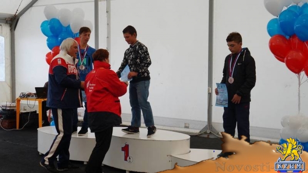 Крымчане получили серебро на первенстве России по парусному спорту среди юниоров (ФОТО) - «Политика Крыма»