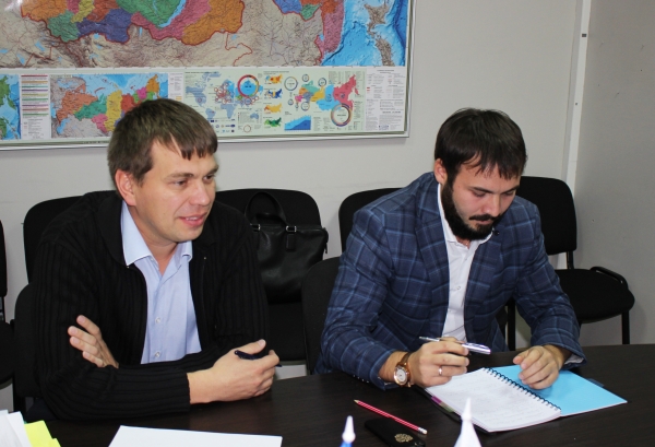 В Республике Крым в электронный вид переведены сведения о первых 52 000 объектов капитального строительства - Александр Спиридонов - «Госкомрегистр»