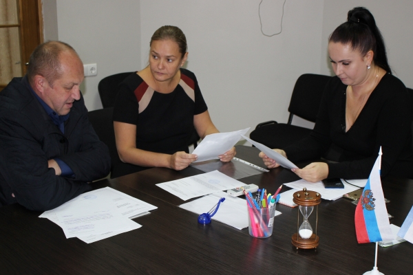 Специалисты Госкомрегистра поставили на кадастровый учёт 400 общежитий по Республике Крым - Александр Спиридонов - «Госкомрегистр»