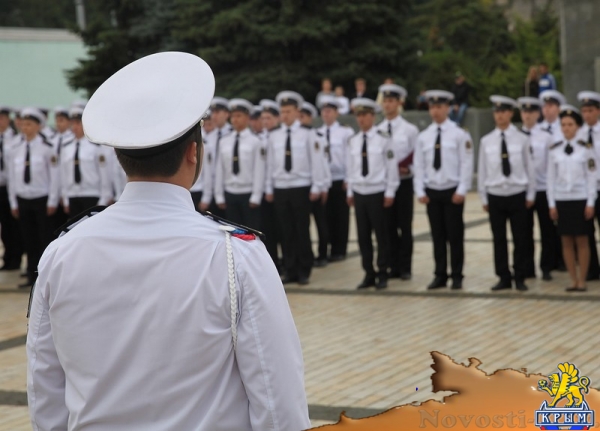 Первокурсникам КГМТУ вручили курсантские билеты - «Керчь» Первокурсникам КГМТУ вручили курсантские билеты - «Керчь»