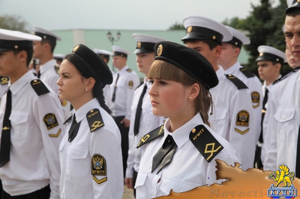 Первокурсникам КГМТУ вручили курсантские билеты - «Керчь» Первокурсникам КГМТУ вручили курсантские билеты - «Керчь»