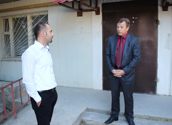 Симферопольская администрация предложила Госкомрегистру свободные помещения для размещения подразделений ведомства - «Госкомрегистр»