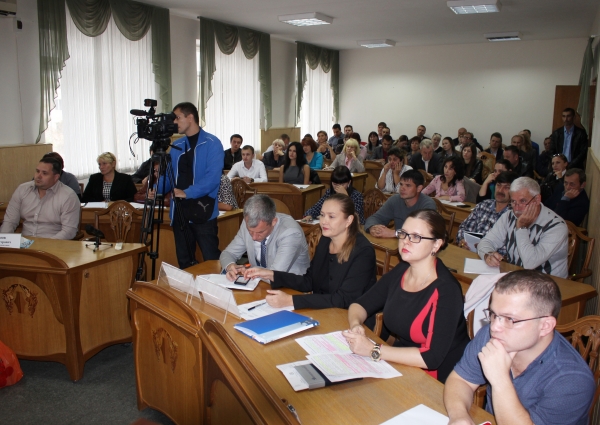 Специалисты Госкомрегиcтра обучили новым практическим навыкам в имущественно-земельной сфере представителей более 100 муниципалитетов - «Госкомрегистр»