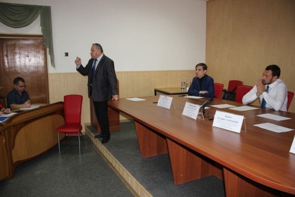 Специалисты Госкомрегиcтра обучили новым практическим навыкам в имущественно-земельной сфере представителей более 100 муниципалитетов - «Госкомрегистр»