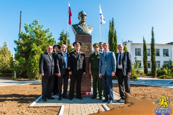 В Севастополе открыли памятник адмиралу Горшкову (ФОТОРЕПОРТАЖ) - «Общество Крыма» В Севастополе открыли памятник адмиралу Горшкову (ФОТОРЕПОРТАЖ) - «Общество Крыма»