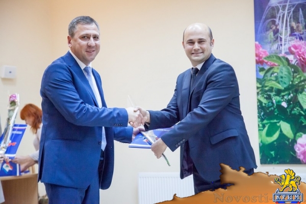 Торжественное собрание по случаю 98-й годовщины со дня основания вуза прошло в КФУ (ФОТО) - «Политика Крыма»