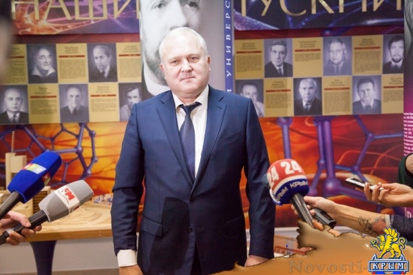 Торжественное собрание по случаю 98-й годовщины со дня основания вуза прошло в КФУ (ФОТО) - «Политика Крыма»