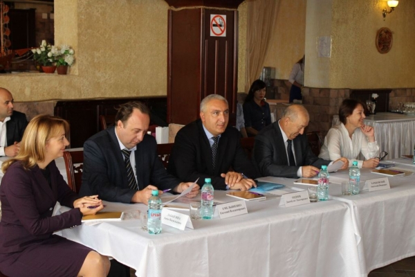 Обсуждение проблем ЖКХ омбудсмены Южного и Северокавказского округов планируют вынести на федеральный уровень - «Правам человека»