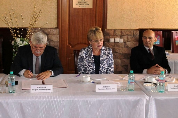 Обсуждение проблем ЖКХ омбудсмены Южного и Северокавказского округов планируют вынести на федеральный уровень - «Правам человека»