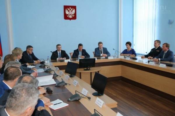 В Севастополе представлены новые кадры  - «Политика»