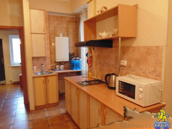 Отдых в Евпатории. 200 метров от моря 2-комнатный коттедж посуточно, для недорогого, но комфортного отдыха, Евпатория. Отдых в Крыму 2016 - жильё в Крыму без посредников - «Отдых в Евпатории»