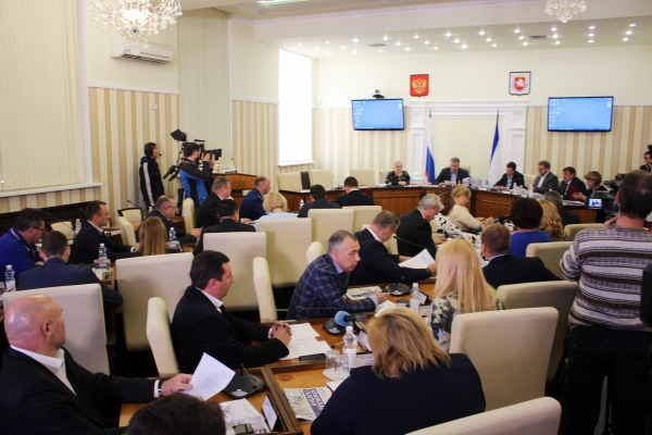 Росреестр попросил руководство Республики Крым поддержать продление делегированных Госкомрегистру федеральных полномочий до 2019 года - «Госкомрегистр»