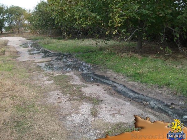 На Семи ветрах канализация снова бежит в море - «Керчь» На Семи ветрах канализация снова бежит в море - «Керчь»