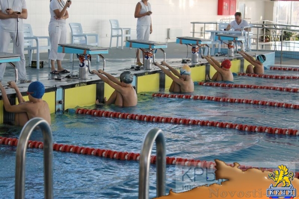 Свыше 350 участников выступили в юношеском турнире по плаванию «Кубок Черного моря» в Евпатории (ФОТО) - «Политика Крыма» Свыше 350 участников выступили в юношеском турнире по плаванию «Кубок Черного моря» в Евпатории (ФОТО) - «Политика Крыма»