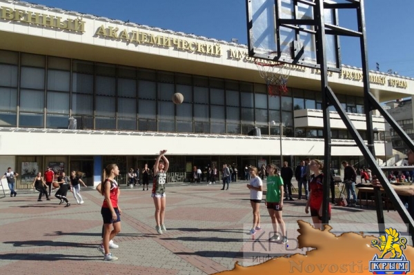 Фестиваль уличного баскетбола состоялся на выходных в Симферополе (ФОТО) - «Политика Крыма»