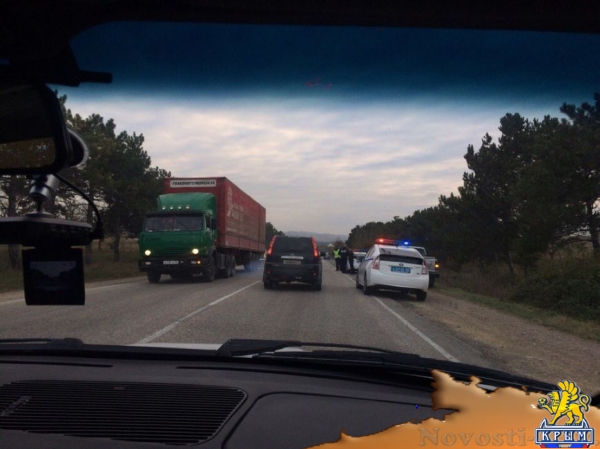 Неприятное свидание: На трассе Симферополь-Севастополь в ДТП попали фура и две легковушки (ФОТО, ВИДЕО, обновлено) - «Симферополь»