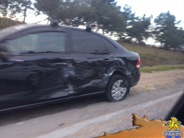 Неприятное свидание: На трассе Симферополь-Севастополь в ДТП попали фура и две легковушки (ФОТО, ВИДЕО, обновлено) - «Симферополь»