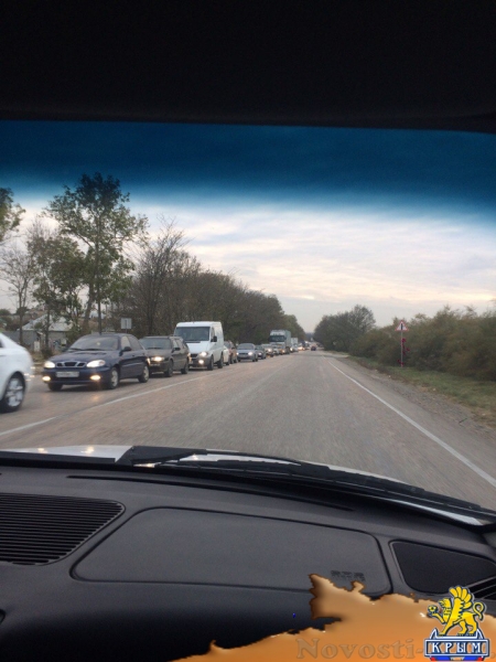 Неприятное свидание: На трассе Симферополь-Севастополь в ДТП попали фура и две легковушки (ФОТО, ВИДЕО, обновлено) - «Симферополь»