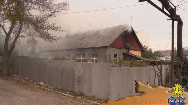 В Симферополе едва не сгорел жилой дом: На месте происшествия работали 29 пожарных (ФОТО, ВИДЕО) - «Симферополь»