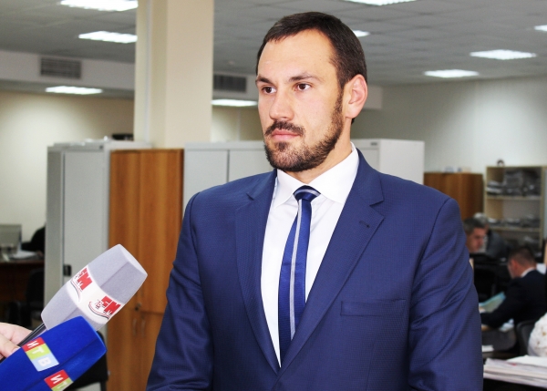 Председатель Госкомрегистра провел рабочую встречу с новоизбранным депутатом Госдумы РФ по проблемным вопросам сферы учёта и регистрации - «Госкомрегистр»