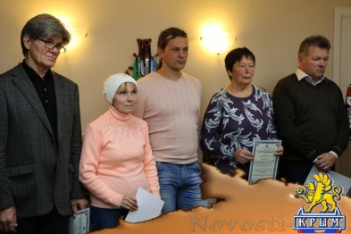 В Севастополе начинающие фермеры получили сертификаты на грантовую поддержку  - «Бизнес»