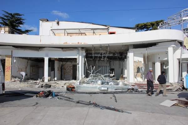 Сносу скандального торгового комплекса на Ялтинской набережной предшествовало 49 судебных заседаний — Александр Спиридонов - «Госкомрегистр»