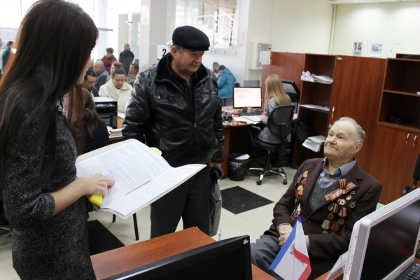 В Госкомрегистре в льготном порядке принимают 12 категорий граждан - «Госкомрегистр»