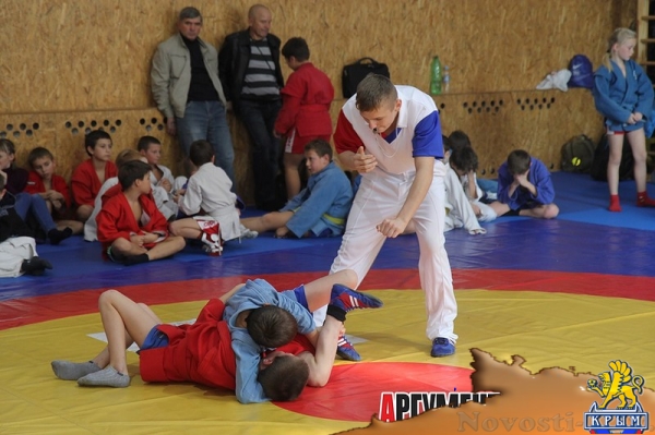 Самбисты СПКЕ «Слава» завоевали 25 медалей на первенстве клуба - «Керчь»