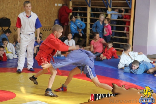 Самбисты СПКЕ «Слава» завоевали 25 медалей на первенстве клуба - «Керчь»