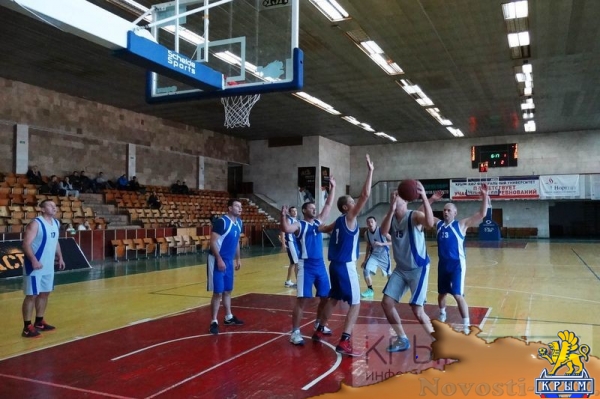 Ялтинская «Волна» стала лидером мужского баскетбольного чемпионата Крыма (ФОТО) - «Туризм Крыма»
