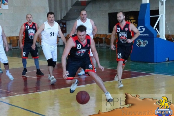 Ялтинская «Волна» стала лидером мужского баскетбольного чемпионата Крыма (ФОТО) - «Туризм Крыма»