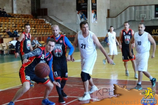 Ялтинская «Волна» стала лидером мужского баскетбольного чемпионата Крыма (ФОТО) - «Туризм Крыма»