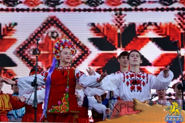 Мероприятия по случаю Дня народного единства в Симферополе - «70 лет Победы»