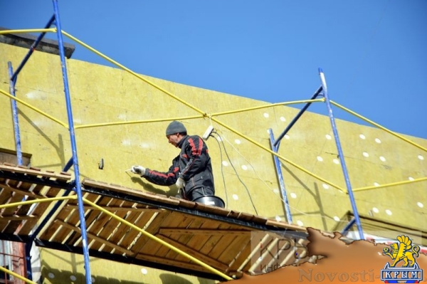 Власти Симферополя успели в срок заключить контракты на капремонт общежитий, работы начались – минЖКХ (ФОТО) - «Общество Крыма»