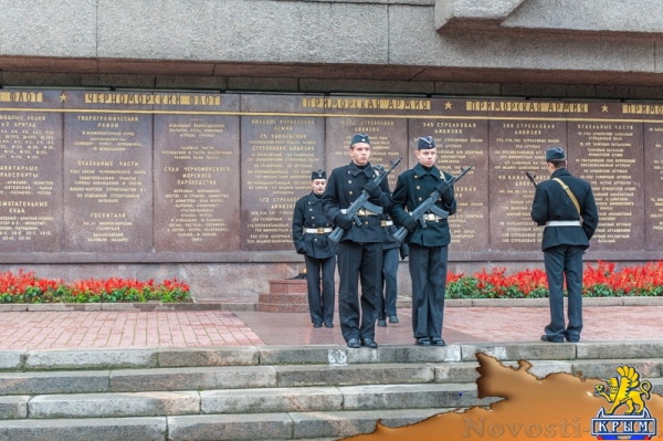 Севастополь отпраздновал День народного единства «по-особенному радостно» (ФОТОРЕПОРТАЖ) - «Общество Крыма»