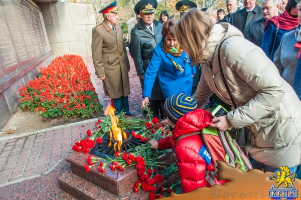 Севастополь отпраздновал День народного единства «по-особенному радостно» (ФОТОРЕПОРТАЖ) - «Общество Крыма»