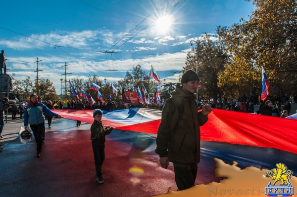 Севастополь отпраздновал День народного единства «по-особенному радостно» (ФОТОРЕПОРТАЖ) - «Общество Крыма»