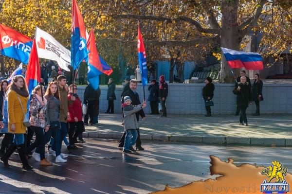Севастополь отпраздновал День народного единства «по-особенному радостно» (ФОТОРЕПОРТАЖ) - «Общество Крыма»