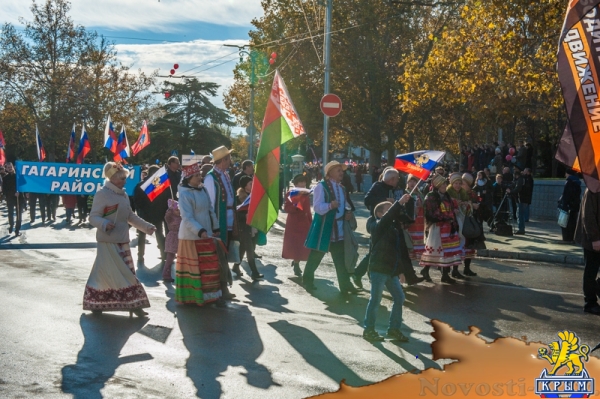 Севастополь отпраздновал День народного единства «по-особенному радостно» (ФОТОРЕПОРТАЖ) - «Общество Крыма»