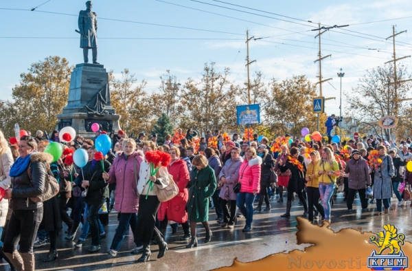 Севастополь отпраздновал День народного единства «по-особенному радостно» (ФОТОРЕПОРТАЖ) - «Общество Крыма»