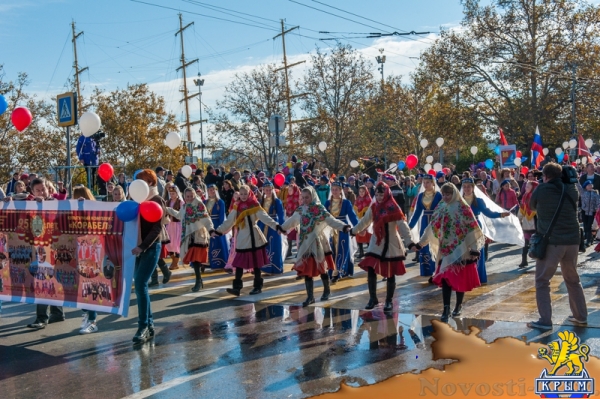 Севастополь отпраздновал День народного единства «по-особенному радостно» (ФОТОРЕПОРТАЖ) - «Общество Крыма»