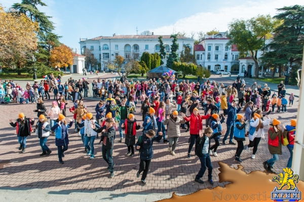 Севастополь отпраздновал День народного единства «по-особенному радостно» (ФОТОРЕПОРТАЖ) - «Общество Крыма»