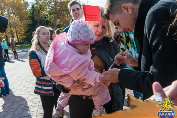 Севастополь отпраздновал День народного единства «по-особенному радостно» (ФОТОРЕПОРТАЖ) - «Общество Крыма»