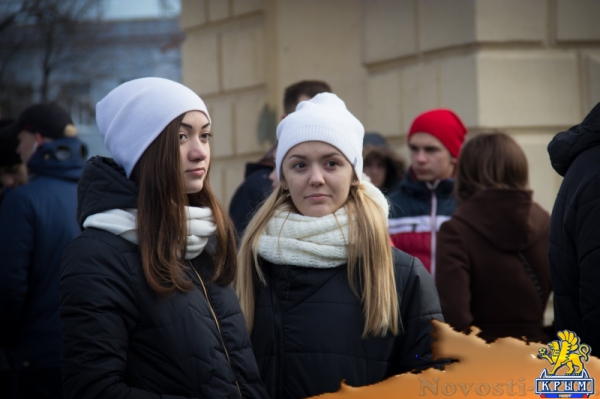 Луганск массово отметил День народного единства (ФОТОРЕПОРТАЖ. ВИДЕО) - «Общество Крыма»