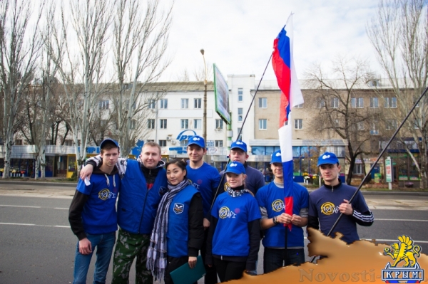 Луганск массово отметил День народного единства (ФОТОРЕПОРТАЖ. ВИДЕО) - «Общество Крыма»