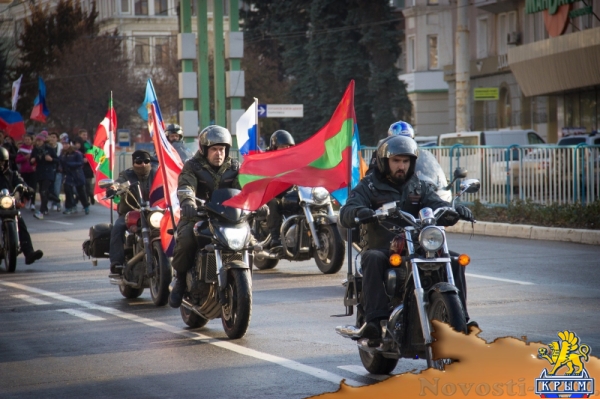 Луганск массово отметил День народного единства (ФОТОРЕПОРТАЖ. ВИДЕО) - «Общество Крыма»