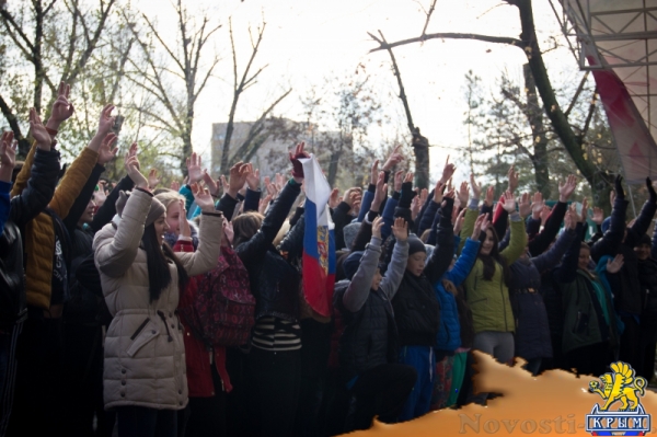 Луганск массово отметил День народного единства (ФОТОРЕПОРТАЖ. ВИДЕО) - «Общество Крыма»