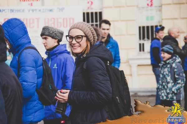 Луганск массово отметил День народного единства (ФОТОРЕПОРТАЖ. ВИДЕО) - «Общество Крыма»