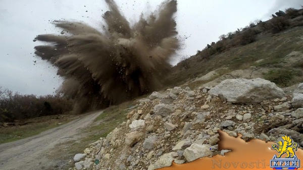 Пиротехники МЧС и специалисты Черноморского флота обезвредили в Севастополе 14 авиабомб (ФОТО) - «Туризм Крыма»